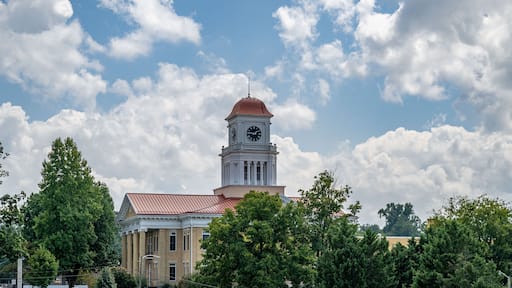 downtown Maryville, TN