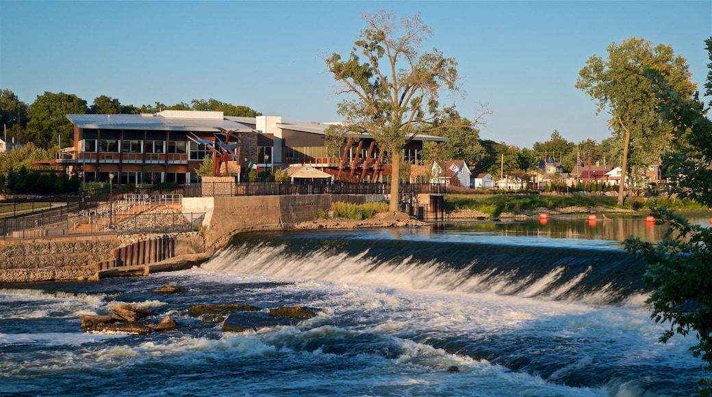 Mishawaka which includes a river or creek