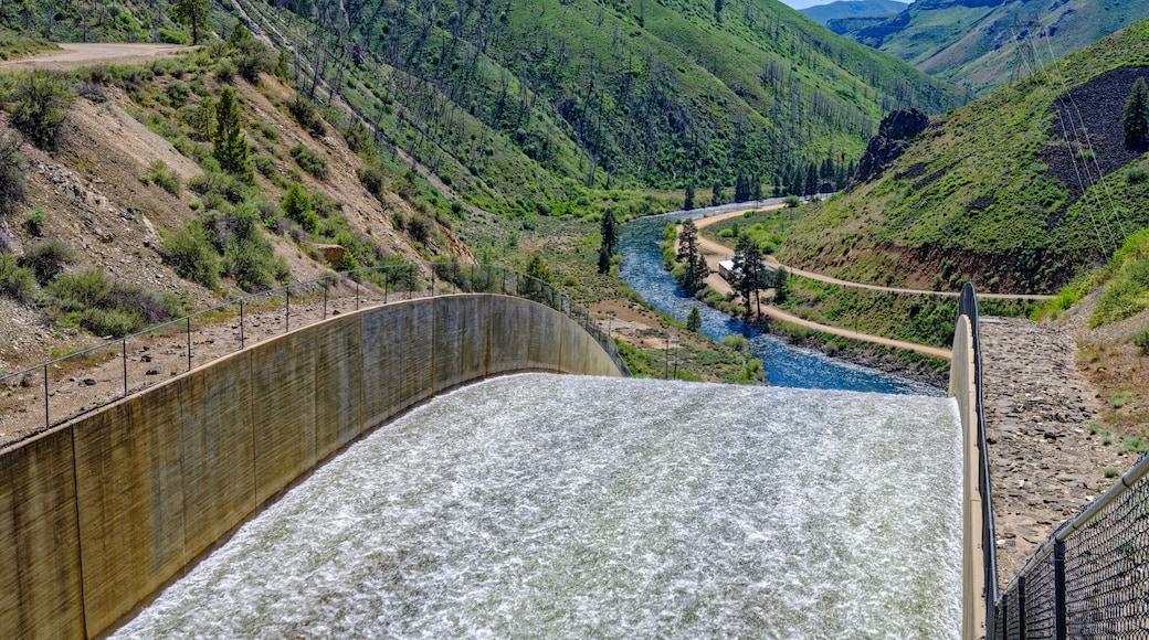 Water surges through the top of the spillway at the Anderson Ranch Dam near Mountain Home, Idaho, USA