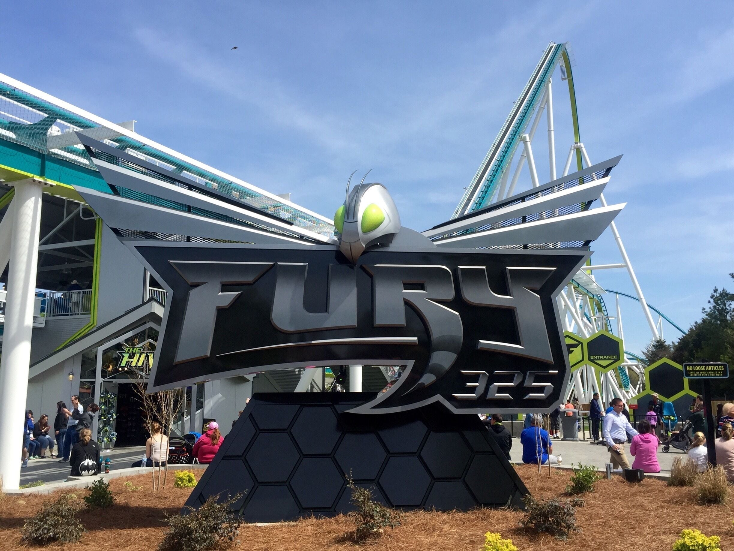 Fury 325