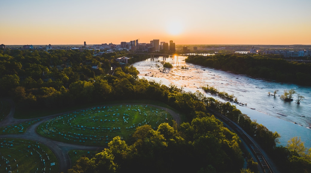 Richmond, Virginia from Hollywood Cemetery