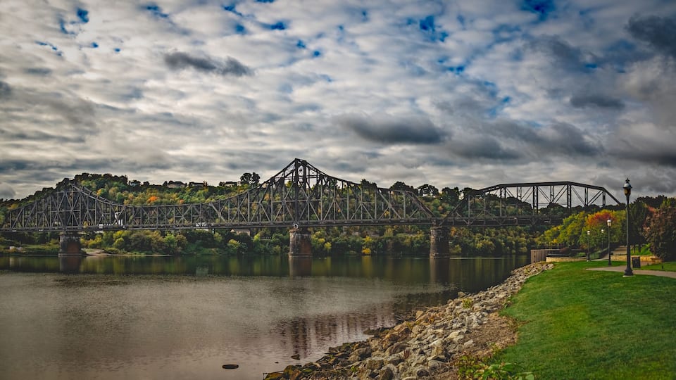 Steel Majesty Over the Ohio River