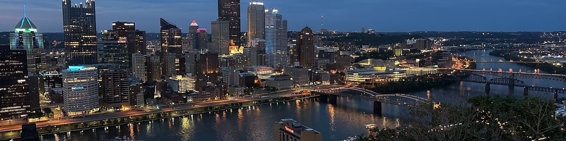 Pittsburgh Pennsylvania night city view