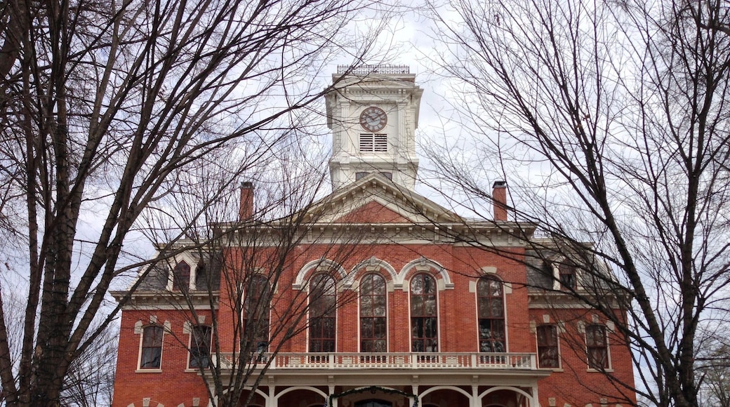 Walton County courthouse.