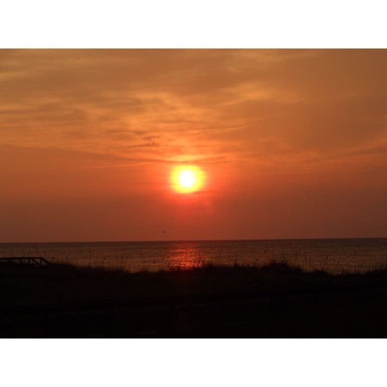 Love sunrise sunsets!!! Do you?!??