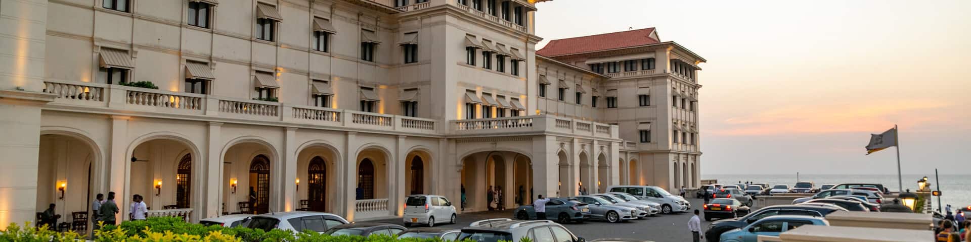 Colombo showing heritage elements and a sunset