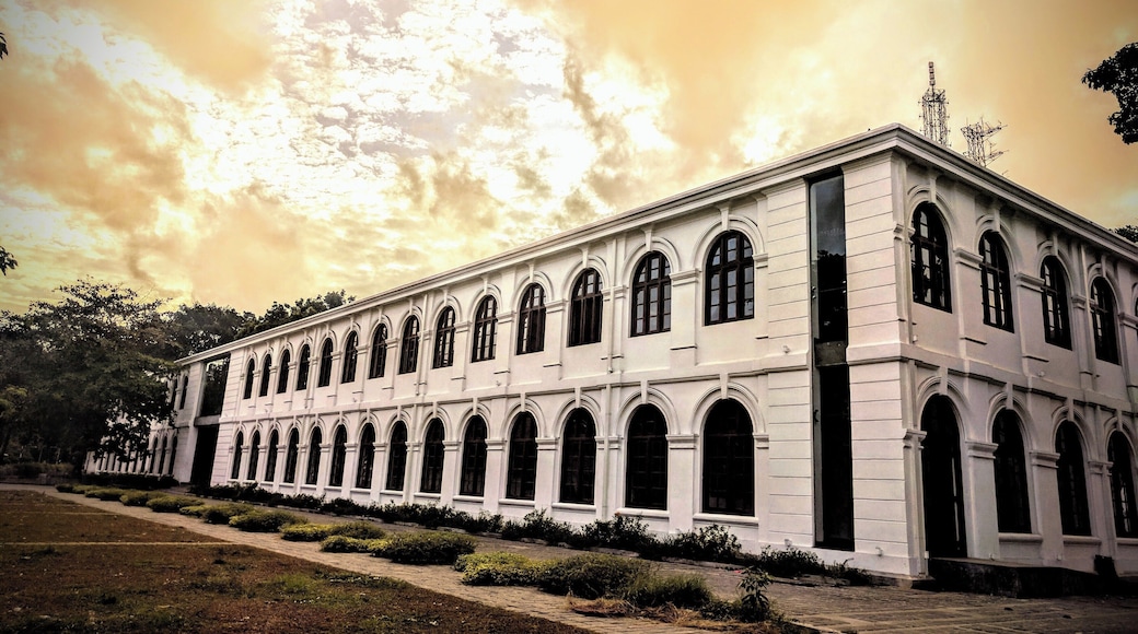 Archade Independence Square at Colombo