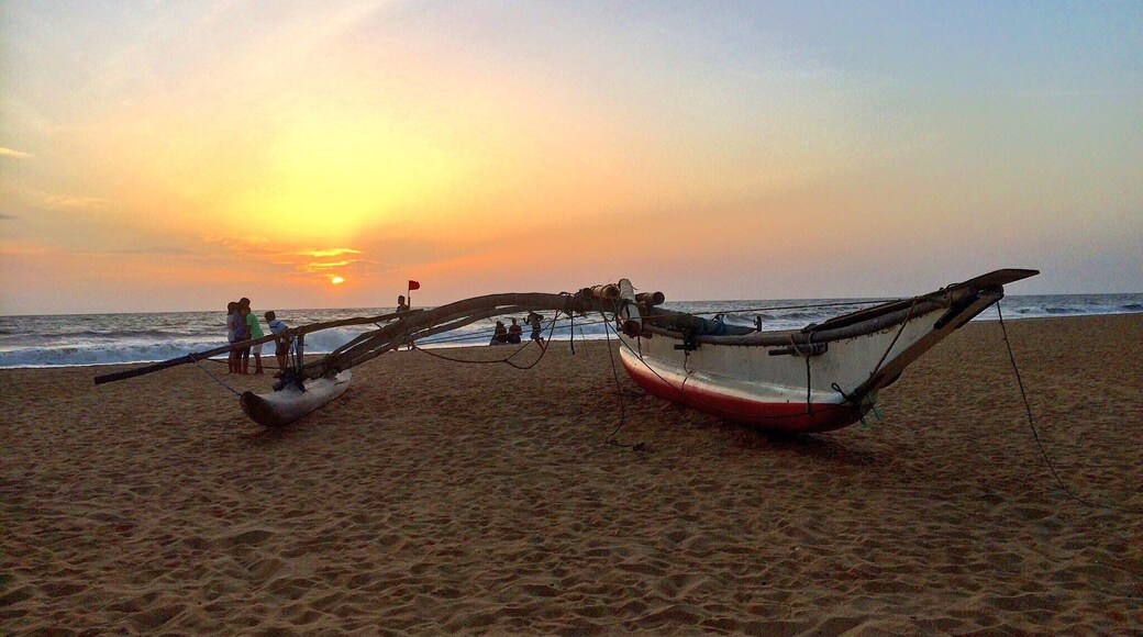 Our first day at Colombo, Sri Lanka -Pacific ocean sunset #colorful #red #travel #seascape #landscape #nationalpark #hiking #Srilanka