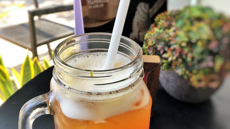 Organic Peach Iced Tea to beat the heat 😃
This is a must try at @caramelpumpkin.lk