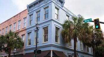 Cityscape of the historic French Quarter residential district in Charleston, South Carolina