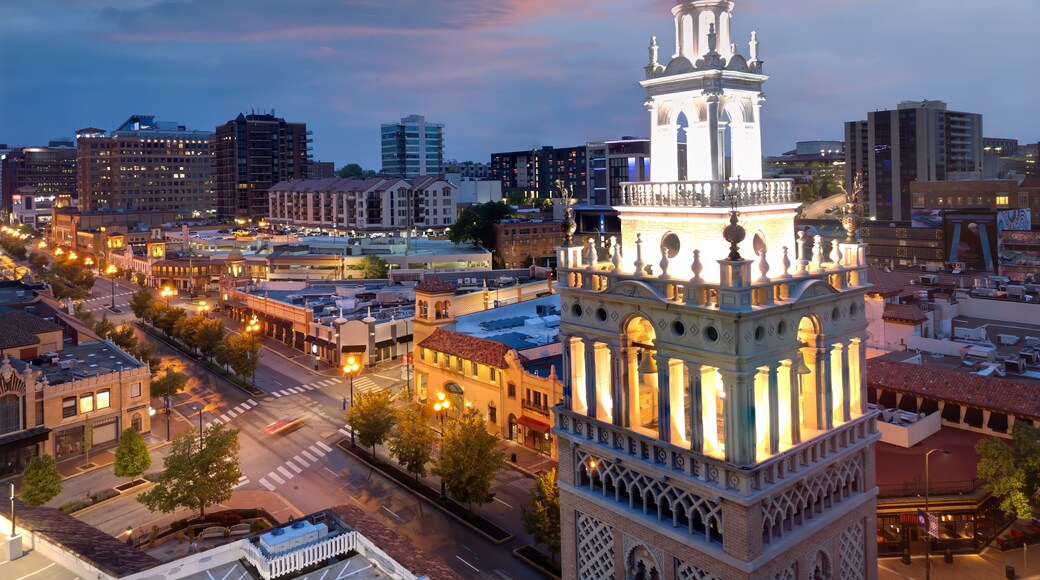 Kanasas City, Missouri, USA Cityscape at Dusk