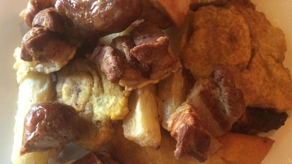 Best traditional Columbian food, Marietta Square