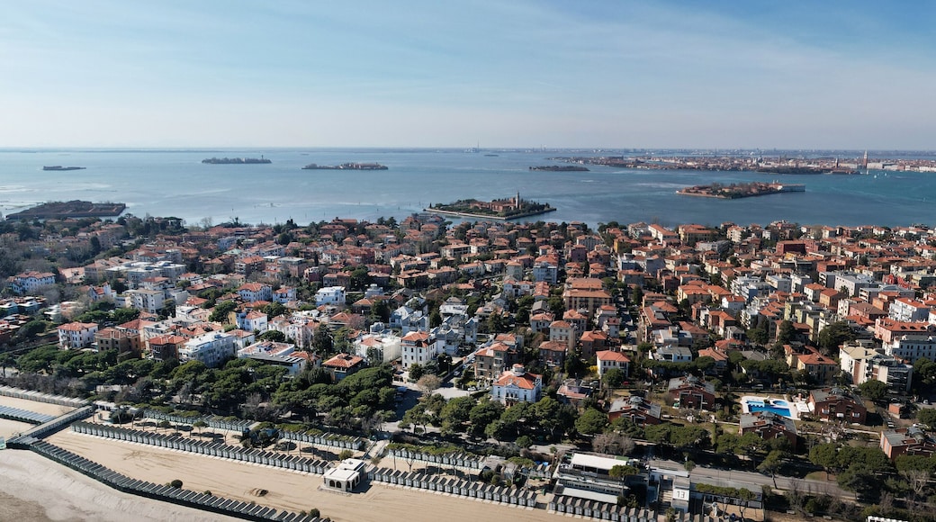 Lido di Venezia / San Clemente, Sacca Sassola, Monastero Armeno Mechitarista
