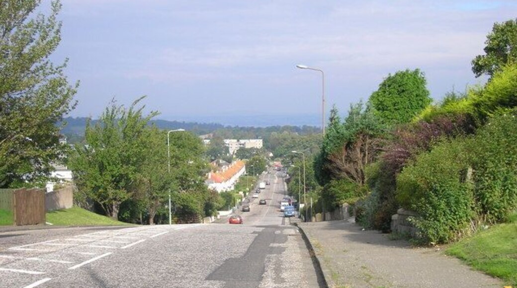 The top of Drum Brae. Looking down Drum Brae North towards Queensferry Road. The view from the bottom 27665 shows that it is a steep hill.