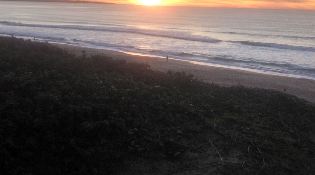 There isn't much I enjoy more than sitting on the #beach watching the sun set over the ocean.