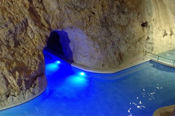 An intriguing thermal spa in Miskolc is built within a cave. There are several tunnels connecting larger pools, as well as sauna, steam room and thermal pools.
A four hour ticket is 1500 HUF (5€), the sauna world is an extra 1000 HUF (€3).
#aqua #swimming #blue