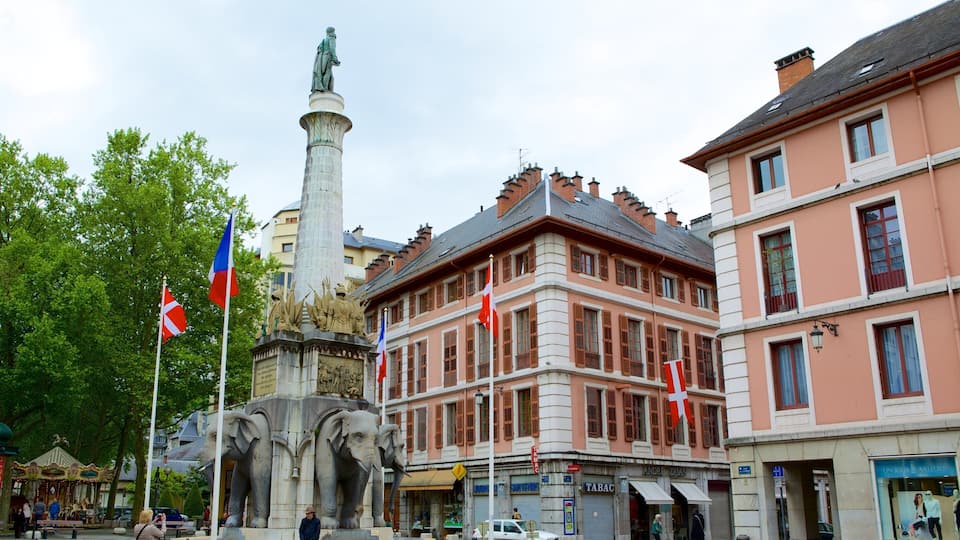 Chambery som viser historisk arkitektur og monument