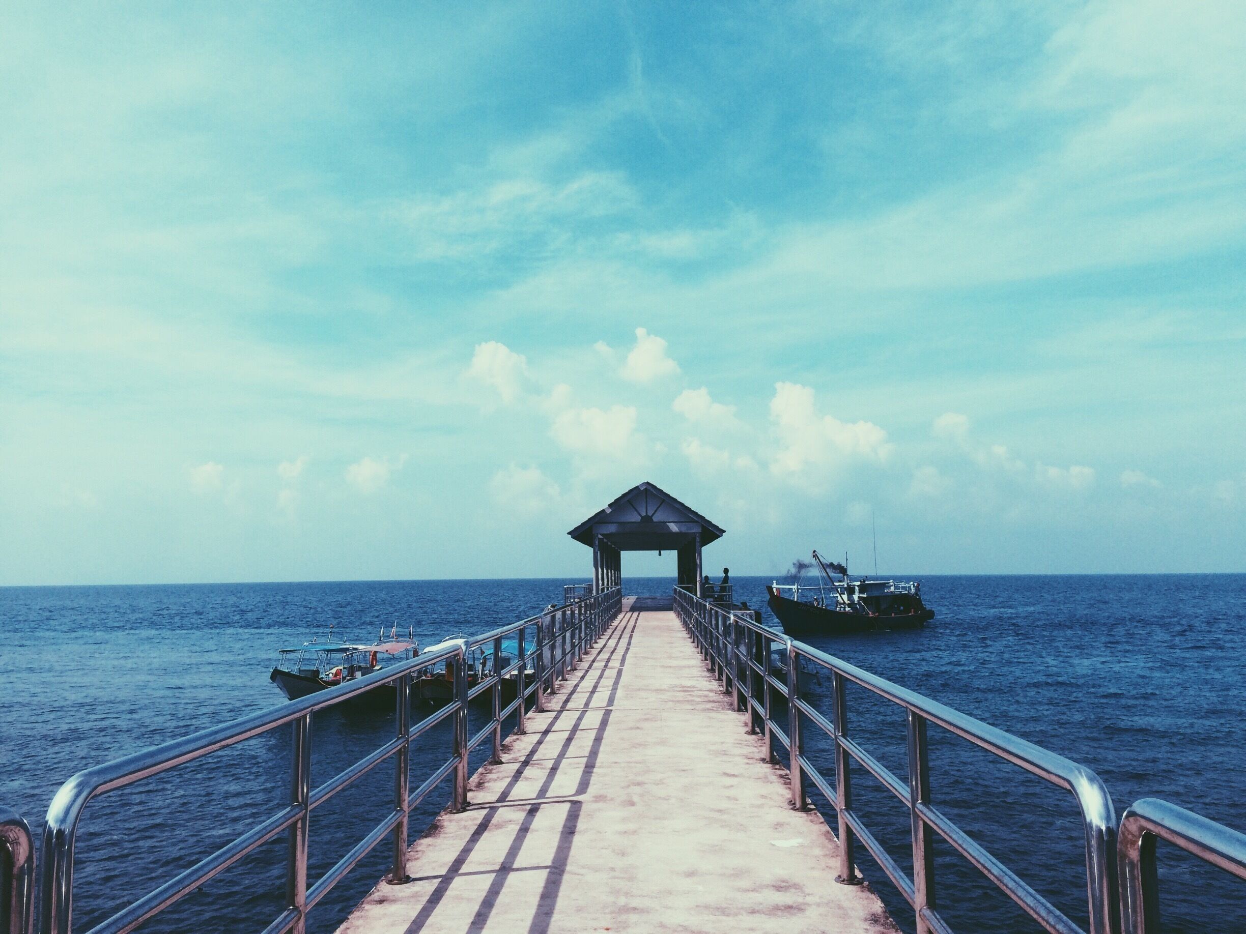 I'm back to Tioman after 2 years, but i went to different beach. Last time i went to Salang, but this trip i went to Juara Beach. And surprisingly it is more awesome.'