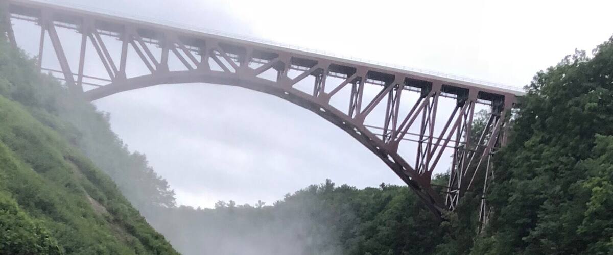 This place is called the Grand Canyon of the East and it’s got so few crowds and seems so unknown that I met a 50 year old from Rochester (less than 75 miles away!) who had never been there, so I say if you want a discovery in New York this is it!