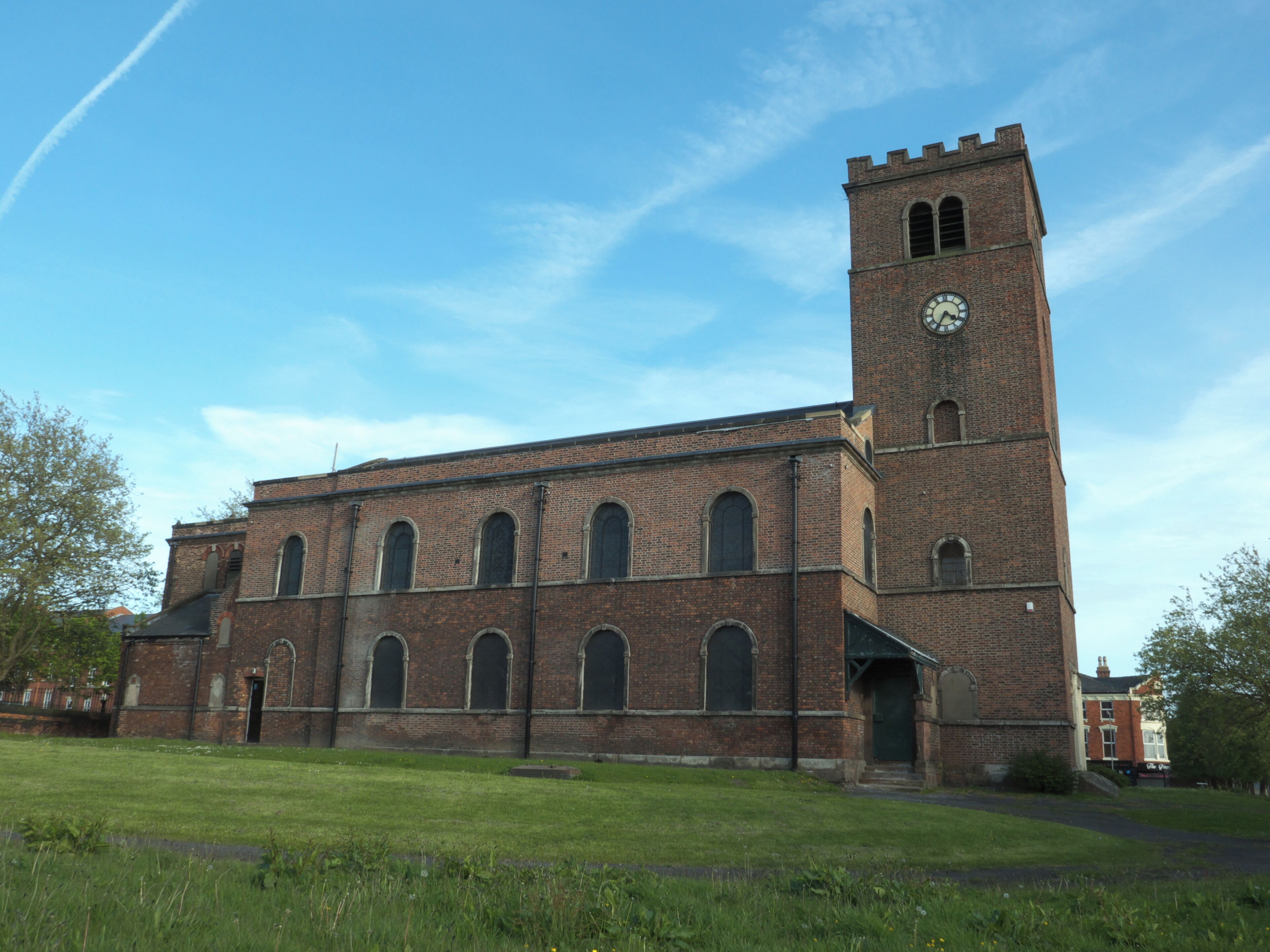 Church of St. James, St. James' Place, Liverpool, Merseyside, England, L8 5RU, United Kingdom. View of the church from the North. Also called 'Church of Saint James, Saint James Place, Liverpool'. Also now called 'St. James in the City, Liverpool'. The church building is Grade II* listed, see Historic England - List Entry 1209882 - Church of St. James, St James' Place. (Archived by WebCite® on 20 June 2015.) The church building is on the Historic England Heritage at Risk Register. (Archived by WebCite® on 20 June 2015.) Image processed in RAW format using SILKYPIX Developer Studio. The colour balance was adjusted slightly, then the image was saved as a jpg file.