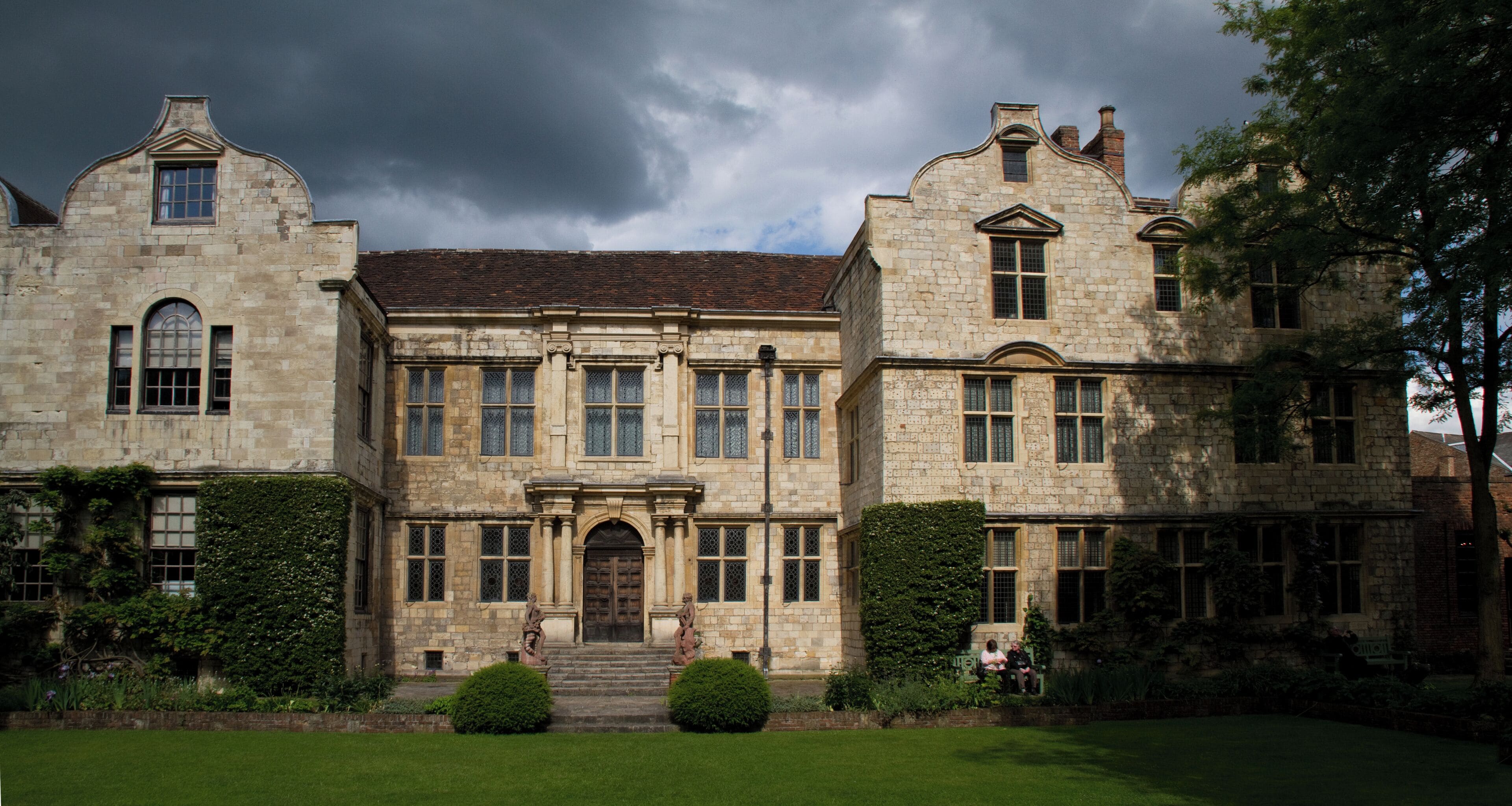 Early 17th Century rebuild of a 16th Century house.