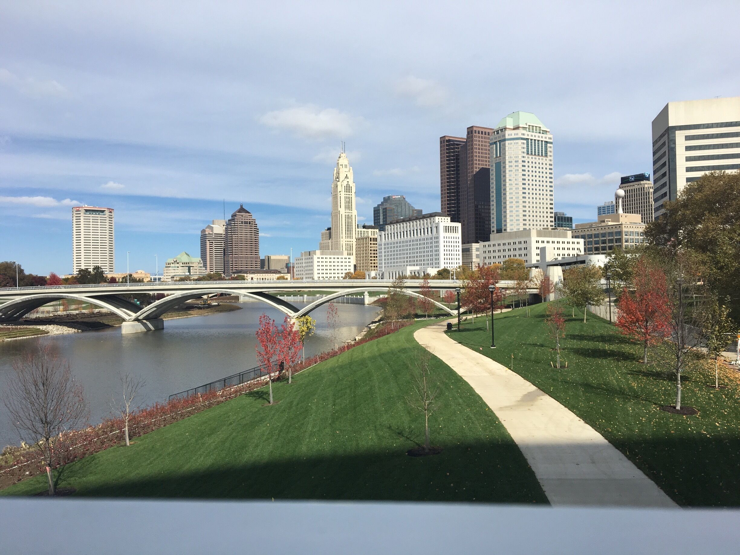 View of downtown and the renovated area along the scioto river. Very beautiful. Can't wait to hang out in those areas. 