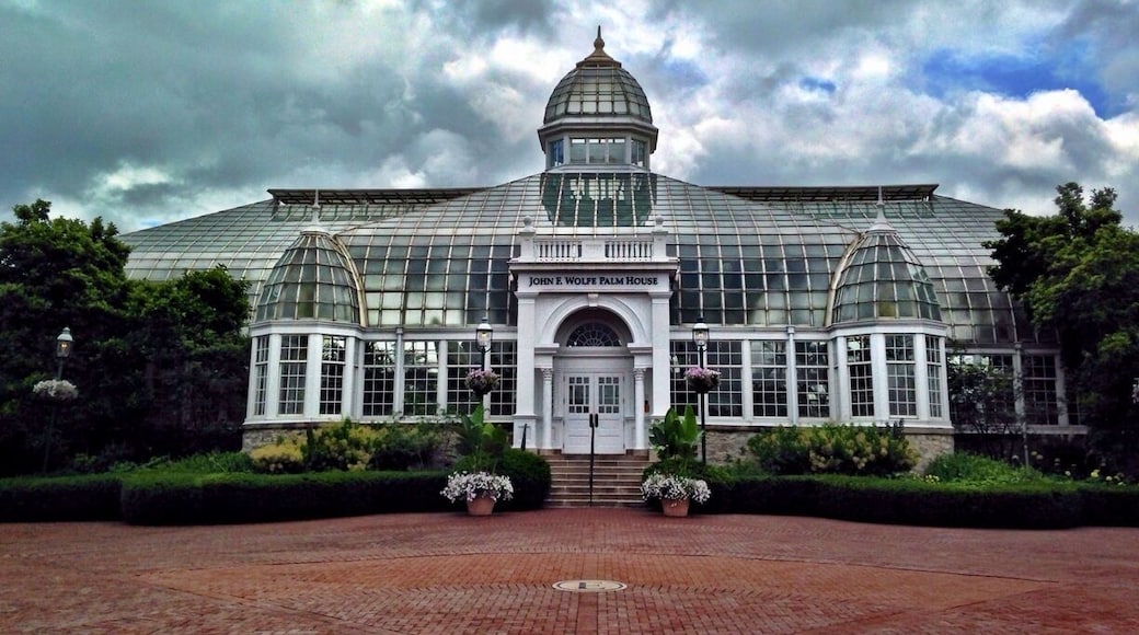 Original western entrance and building (now the palm house)