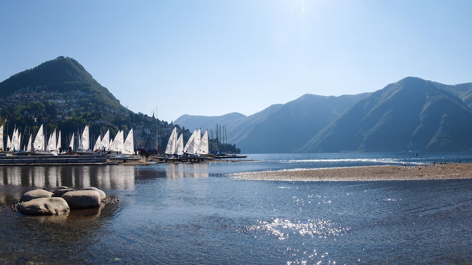 mouth of the river Cassarate to the park Ciani