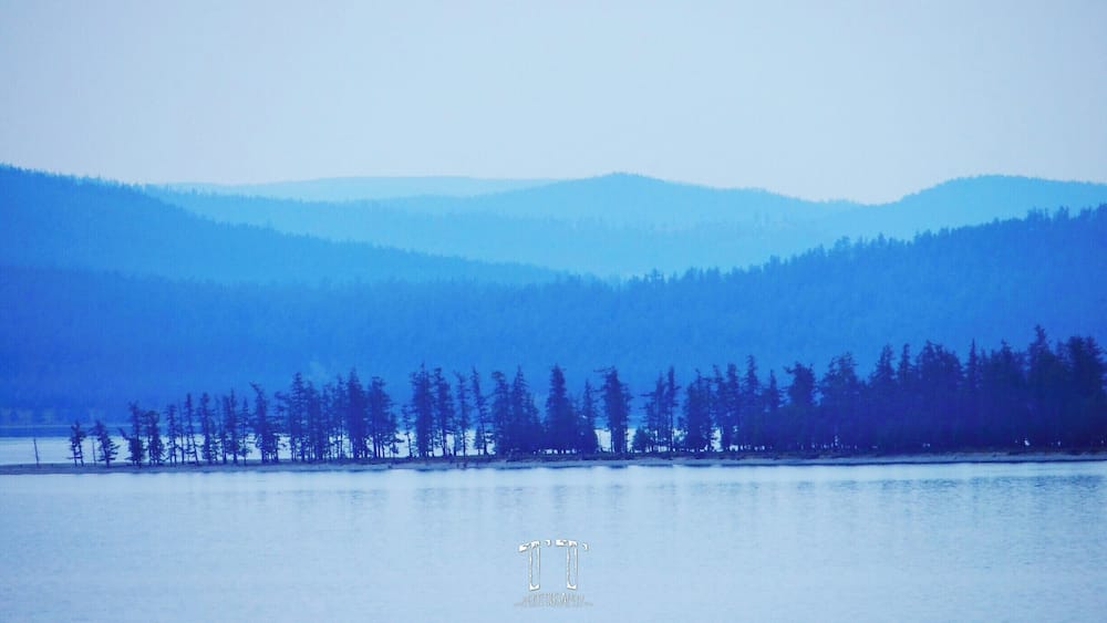 Huvsgul lake. This is one of the largest lakes of Mongolia. It taken july 2016 when not melted fully.
#mongolia #huvsgullake #blue #allblue #tree #forests #sillhoette #pbme #TTphotography