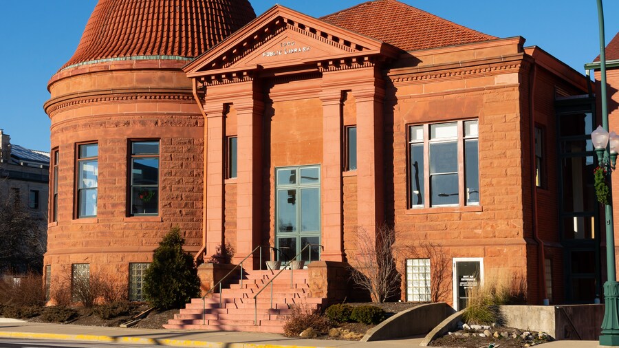 Sycamore Public Library