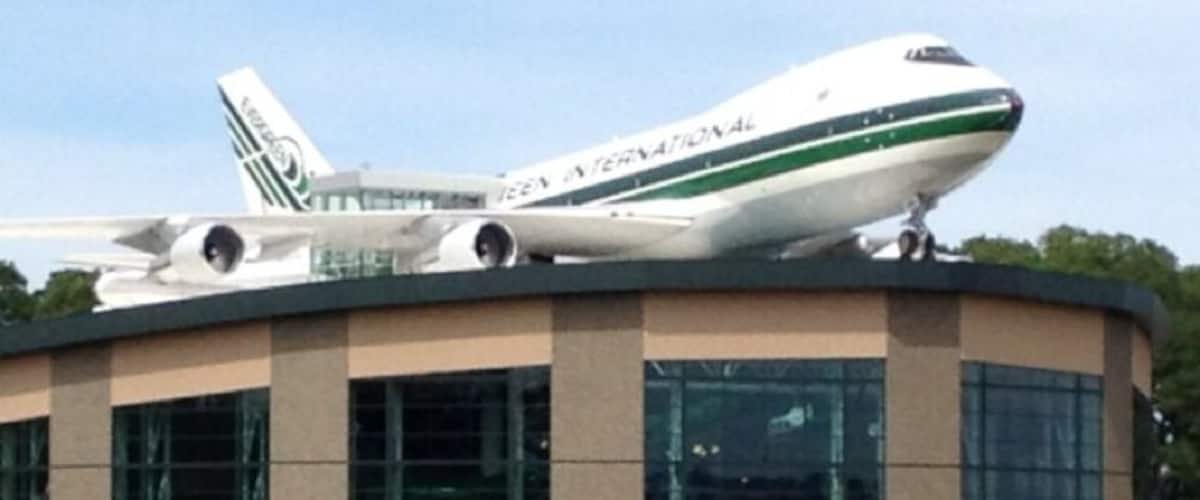 Evergreen 747.