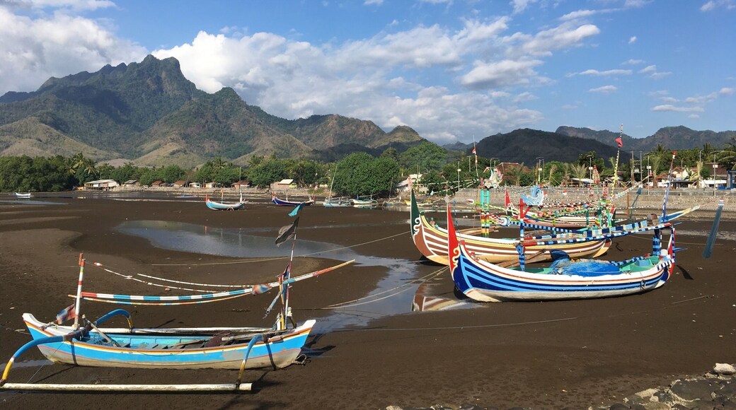 Low tide, somewhere in East Java Island.
#LifeAtExpedia