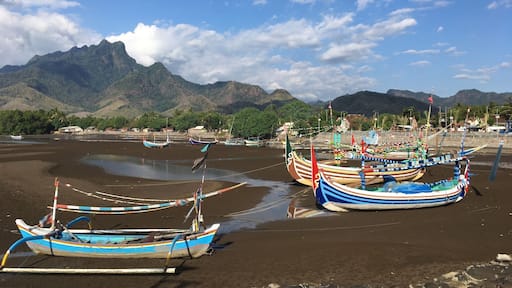 Low tide, somewhere in East Java Island.
#LifeAtExpedia