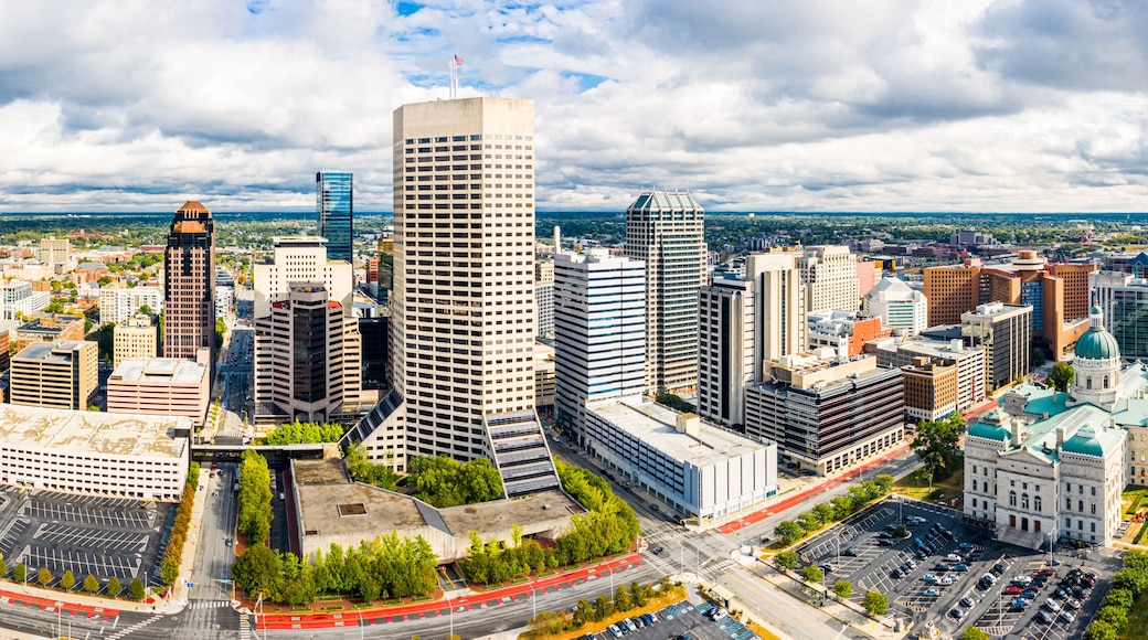 Drone view of the Indiana Statehouse and Indianapolis skyline on a late afternoon. Indianapolis is the state capital and most-populous city of the U.S. state of Indiana and the seat of Marion County.