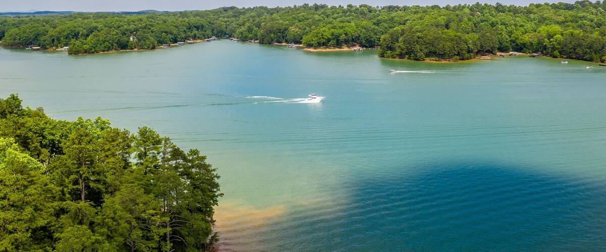Aerial view beaches and boats in Lake Lanier