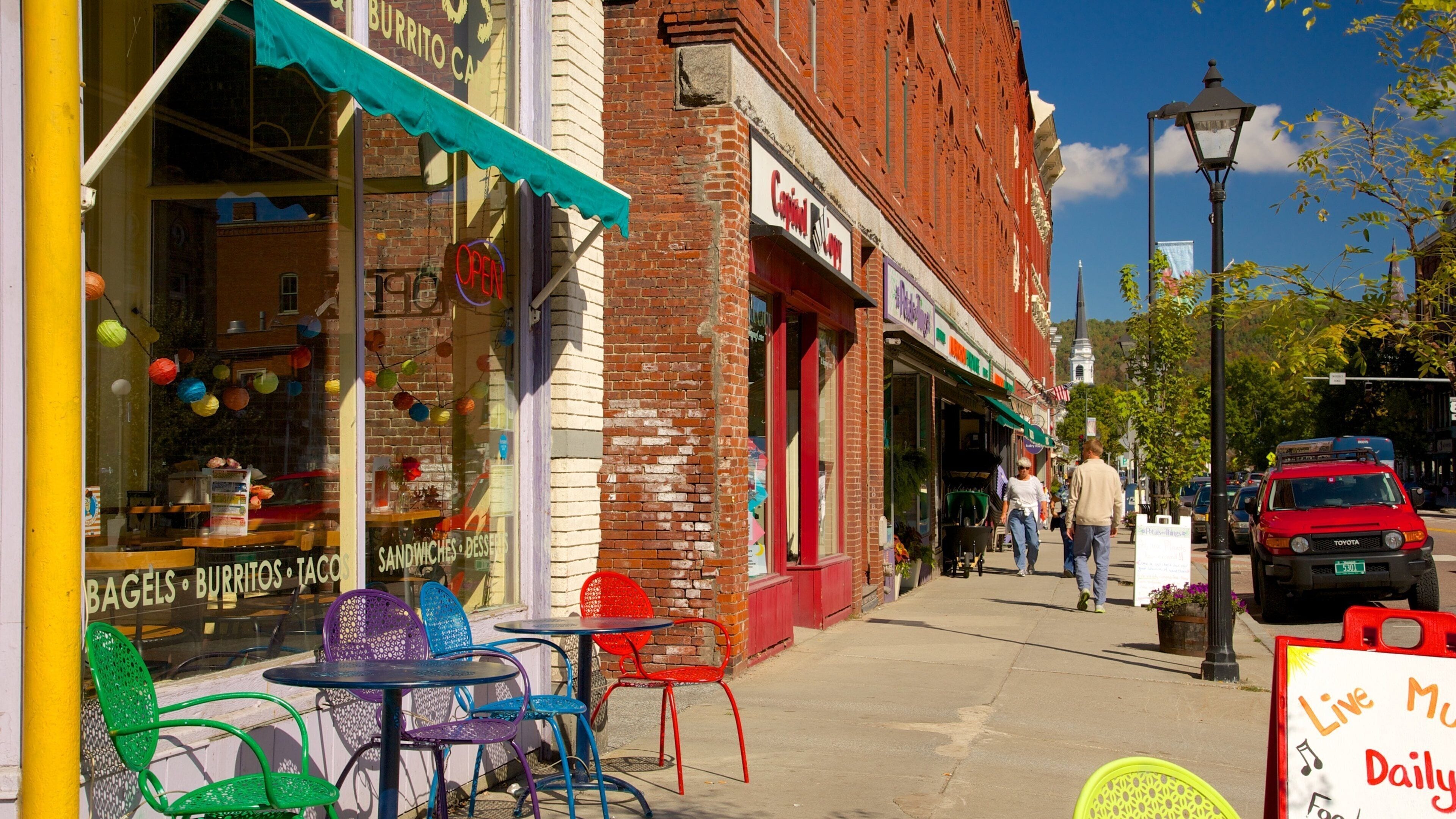 Montpelier showing cafe lifestyle and a small town or village