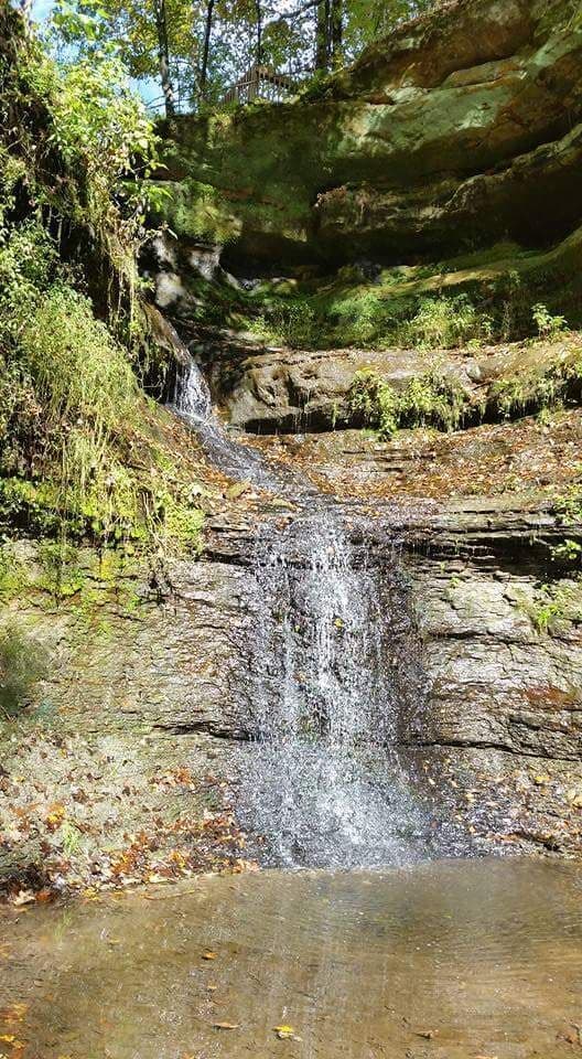 Great stop right off the road and down some stairs.  Bring your skittles (trolls love them!) Trolls, ghosts, and fairies are said to live here.