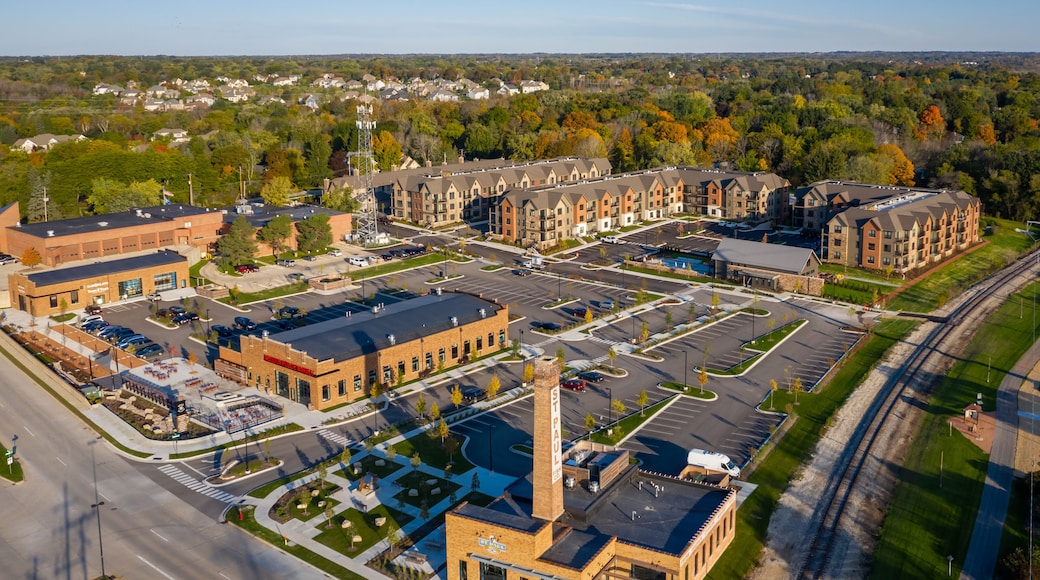 Spur 16 Mequon WI Aerial View