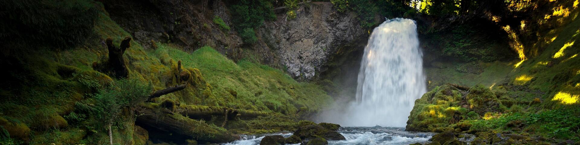 Sahalie Falls Waterfall - Willamette National Forest - Oregon