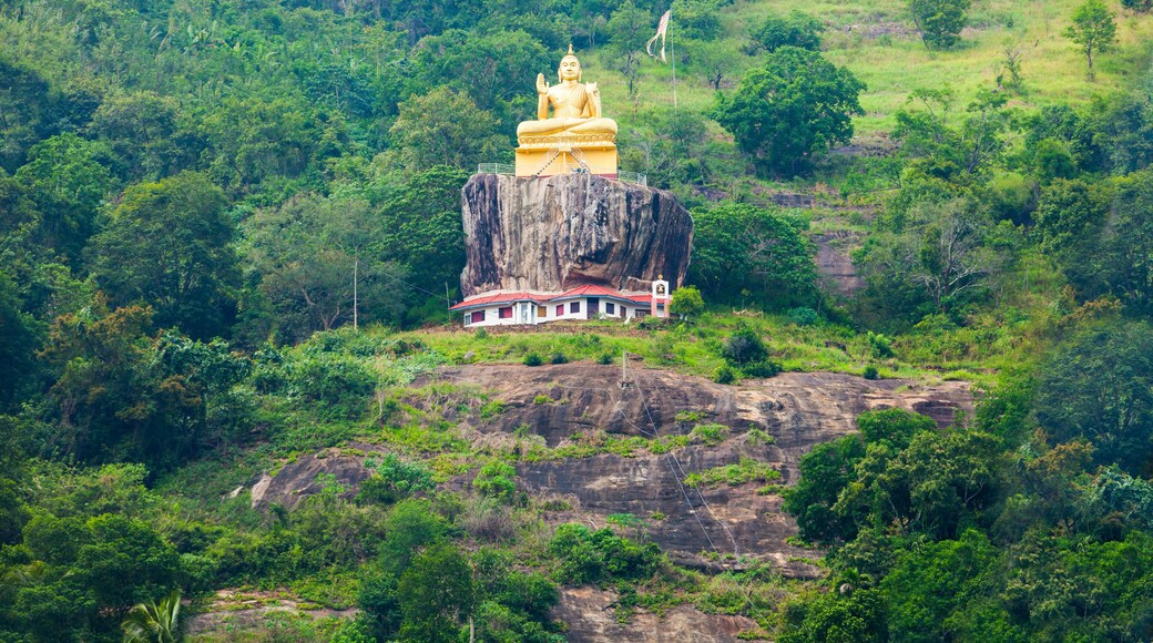 Aluvihara Rock Temple, Matale