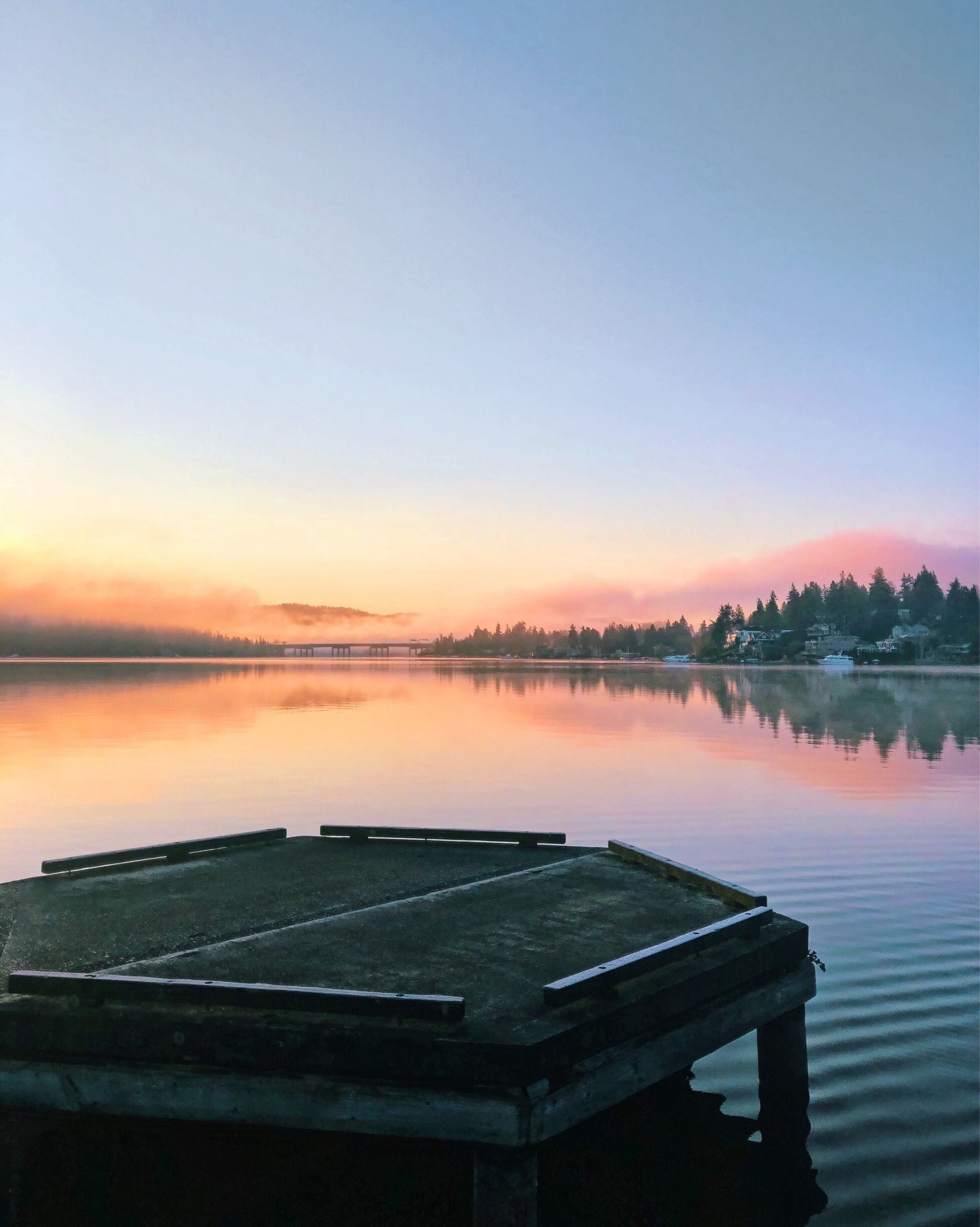 Sunrise perflection at Luther Burbank Park. Mercer Island is absolutely amazing. 