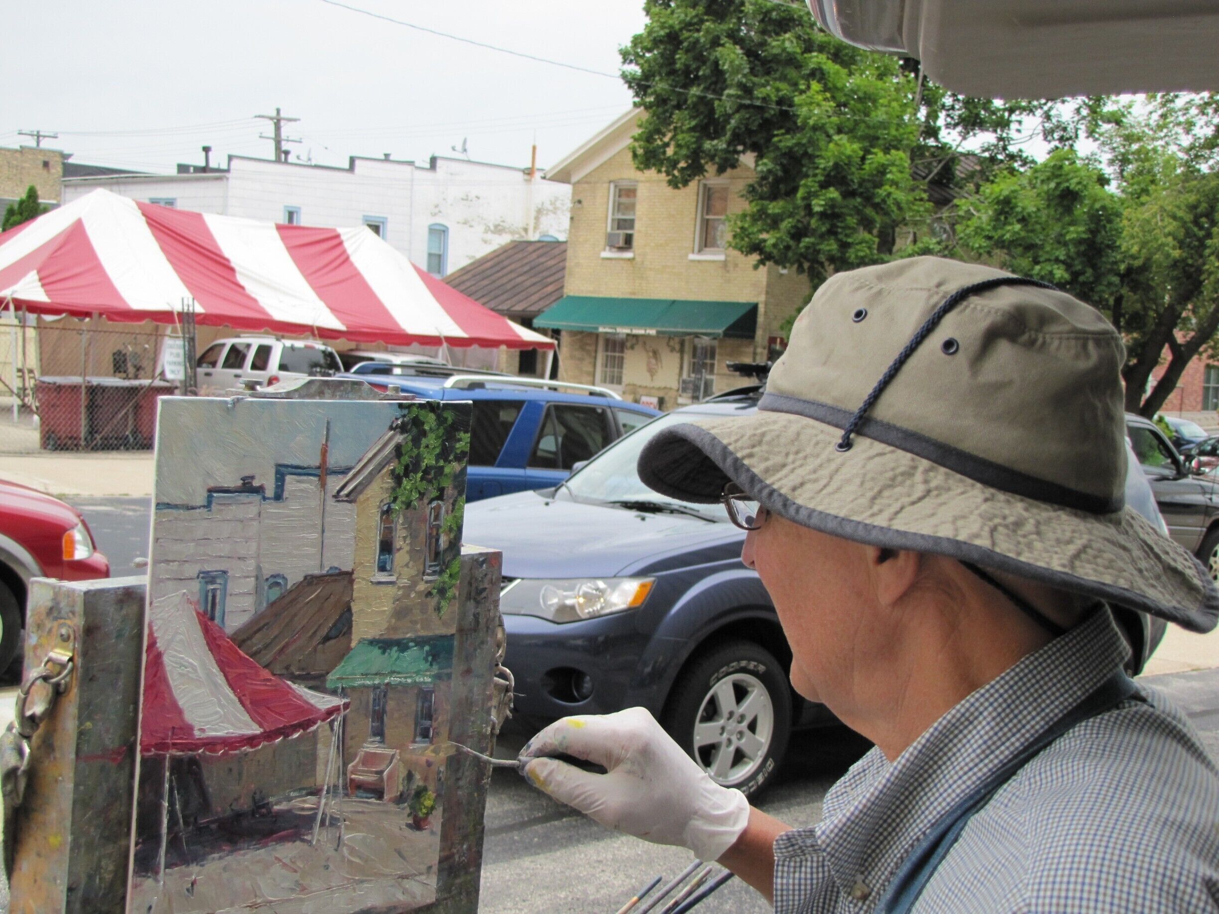 Nice town to visit.  You can always find something interesting like a painter :) 