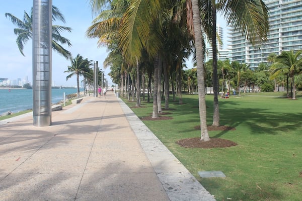 South Pointe Park has walking paths, a lovely grassy area and tremendous 360 degree ocean views. It's a local park as well as a beach. Kids large and small enjoy the miniature water park - it's a great way to cool off. This beach is popular for film crews and photo shoots, so don't be surprised if you show up and find a spectacle on site.
Enjoy South Pointe Park's contemporary art sculptures, cruise ships sailing past, and the clear water at this beautifully maintained park and beach area.