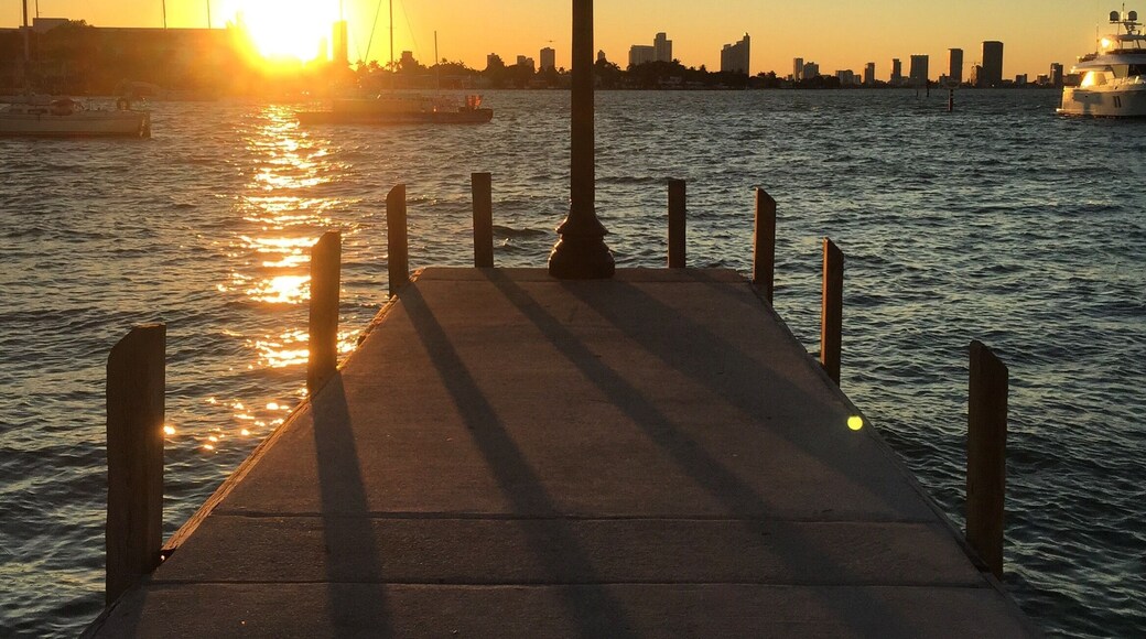 Sitting on the dock ... 🌇Enjoying the sunset!! What a great day!!🎁 #bikingaroundmiami🚲 #exploremore #adventureON #ruff