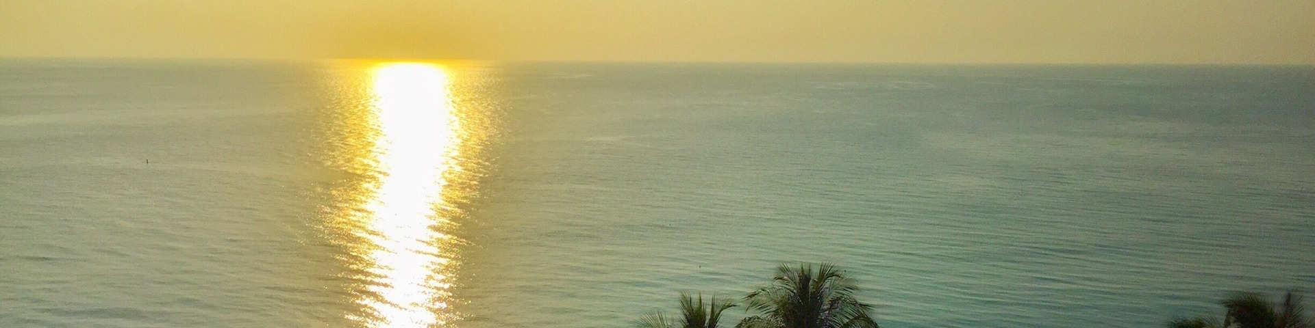 Sunrise over the Atlantic in Miami. Had to wake up so early for this.