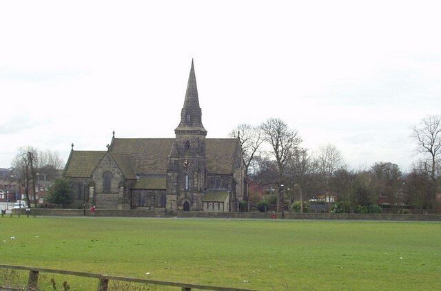 The Green, Seacroft. Looking south, with a small section of York Road just in view at the left. St James's Church on the far side. An old view can be seen on the Leodis website - http://www.leodis.org/display.aspx?id=2003108_38589114