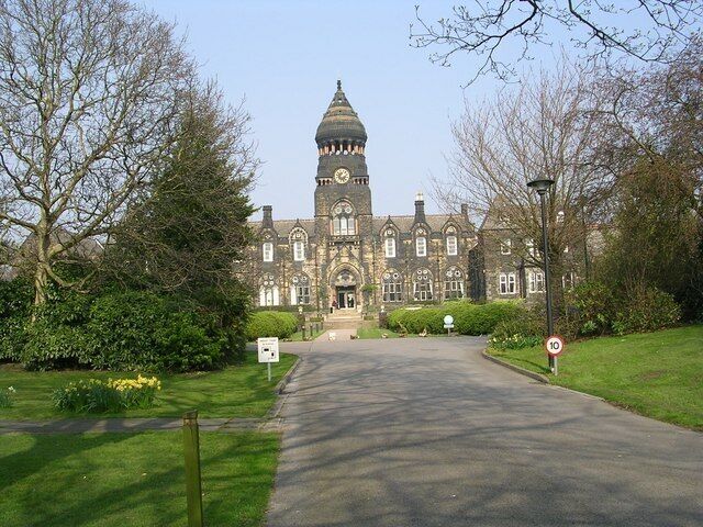Hinsley Hall, Headingley Now the Diocesan Pastoral Centre for the Catholic Diocese of Leeds. It was originally built in the 19th century as a Wesleyan College and later taken over by the Little Sisters of the Poor.