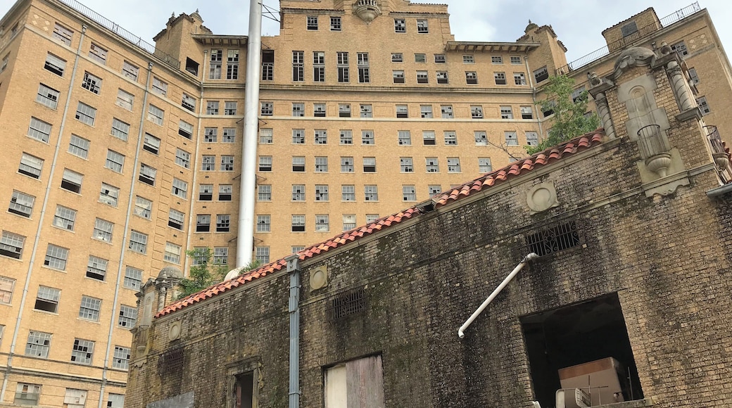 Amazing architecture at this abandoned hotel. Once a “healing retreat” for the rich and famous.