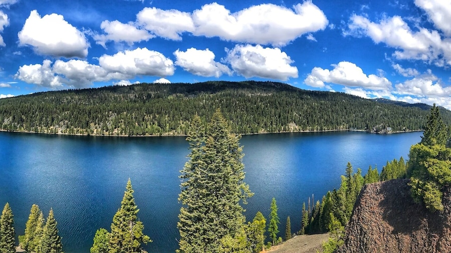 IPhone panorama of Osprey Point in Ponderosa State Park. Great place to camp with lots of easy hiking trails. You can drive to this point but I recommend you hike or take a bike ride. Worth the view.
#take a hike