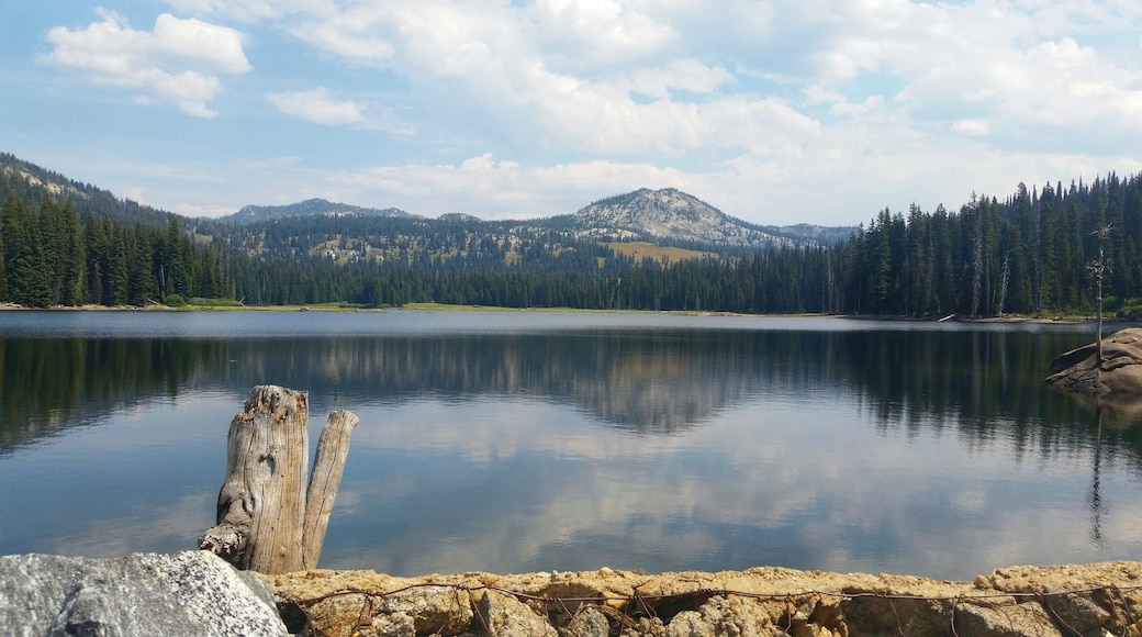 Nice hike to beautiful Boulder Lake with Buckhorn Mountain in the background.
